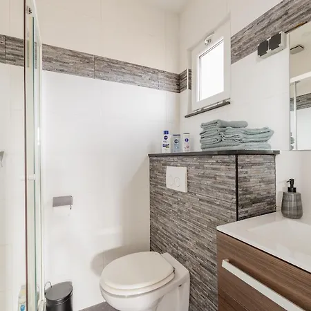 Surprimo - Gerenoveerd Apartamento *